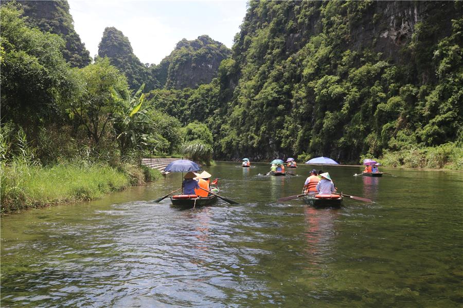 Ninh Binh Cycling Tour Hoa Lu, Tam Coc, Cuc Phuong 2 Days
